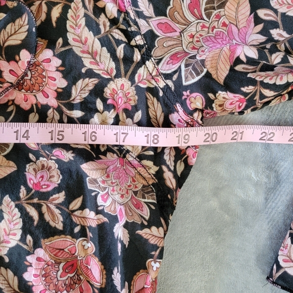 Cuno 100% Cotton Women's Button Up Blouse Black Pink Floral Flutter Sleeve M - Picture 9 of 10